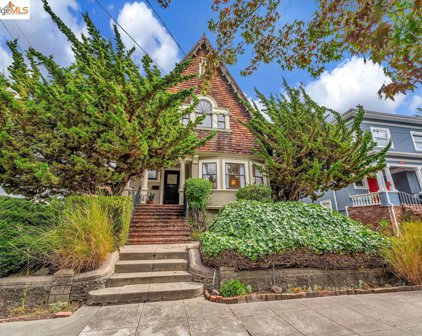 2709 Dana St, Berkeley