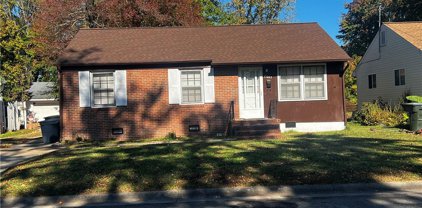 2043 Richard Avenue, Hampton East