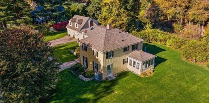10 Phillips Street, Natick