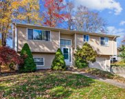 11 Muratore Lane, Narragansett image
