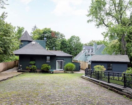 10 Starin  Avenue, Buffalo City-140200