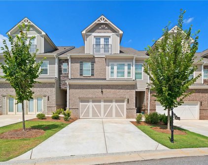 1915 Manor Pointe Drive, Cumming