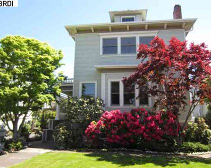 1134 Bay St, Alameda