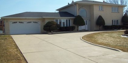 375 Cardinal Drive, Bloomingdale