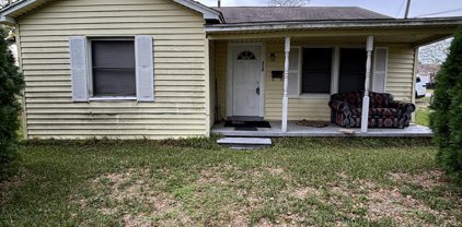 204 Chicago Ave, Nederland
