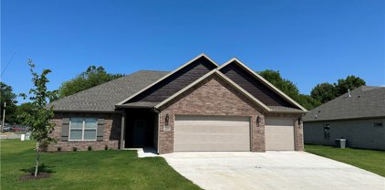 226 N Sheep Dog  Avenue, Farmington