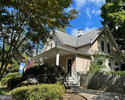 1100 Monroe St, Herndon