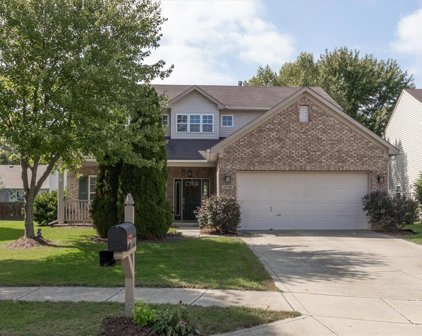 12118 Roundtree Road, Fishers