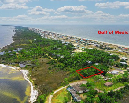 516 E Bay Shore Dr, St. George Island