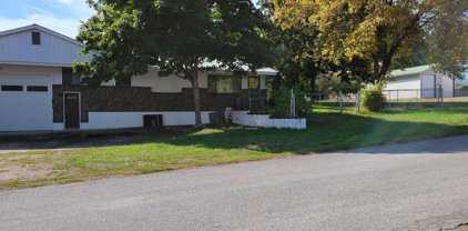 404 Fir St, Newport