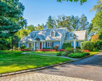 97 Country Club Drive, Port Washington