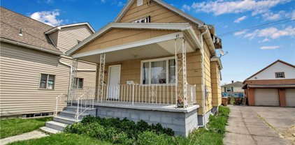 97 Meadowbrook  Parkway, Cheektowaga-143089