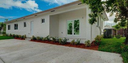 312 Phippen Waiters Rd, Dania Beach