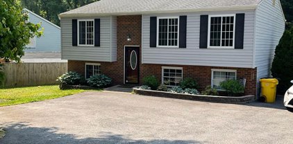 373 Blossom Tree Dr, Annapolis