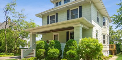 13 N Pine Avenue, Arlington Heights