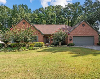 1905 Wynfield Point Drive, Buford