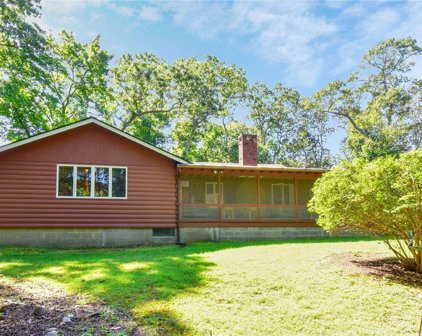 14 Laurel Hill Road, Miller Place