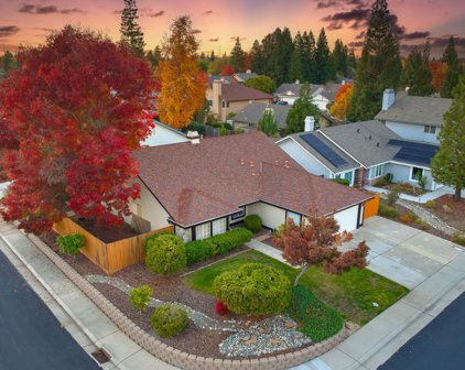1425 Deerfield Circle, Roseville