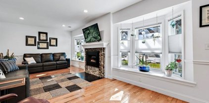 203 Central St, Stoughton