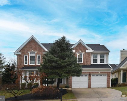 43979 Louisa Dr, Ashburn