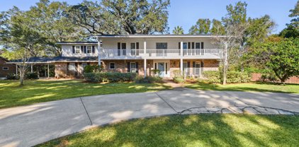 819 Canebrake Drive, Ocean Springs