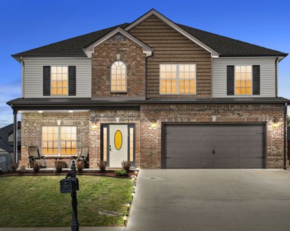 104 Raider Dr, Clarksville