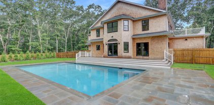 690 Bridgehampton Sa, Bridgehampton