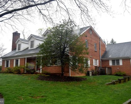 5700 Ainsley Garth, Baltimore