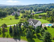 27 Ponderosa Boulevard, East Greenbush image