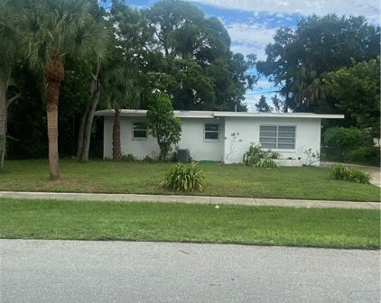 912 Hibiscus  Lane, North Fort Myers