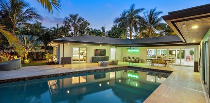 2516 Bayview Dr, Fort Lauderdale