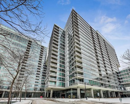 9655 Woods Drive Unit #1405, Skokie