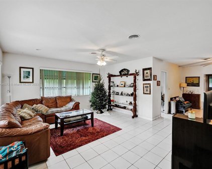 1131 N Northlake Dr, Hollywood