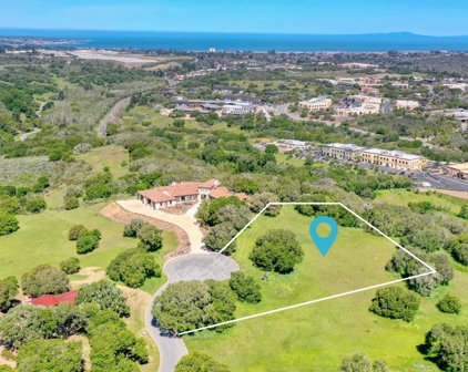 8330 Vista Monterra, Monterey