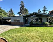 8244 NE TILLAMOOK ST, Portland image