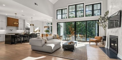 37 Winchester Drive, Lexington
