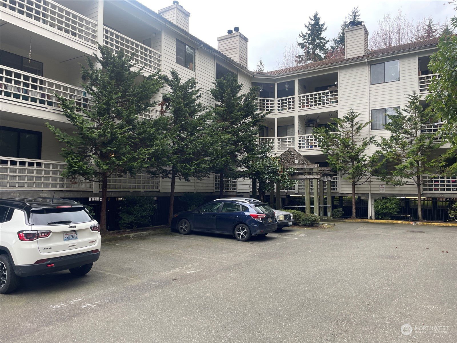 700 N 160th Street Unit A103, Shoreline MLS 2050008 Skyline