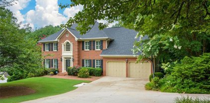 10050 Bankside Drive, Roswell