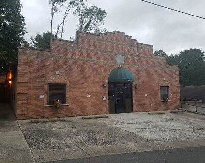 102 Fayette Avenue, Fayetteville