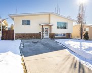1306 Southbow Place Sw, Calgary image