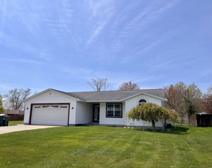 4895 Emerald Street, Norton Shores