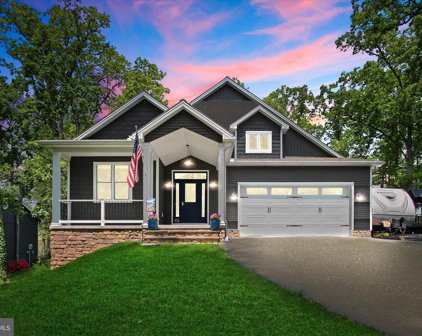 360 Longstreet Dr, Gettysburg