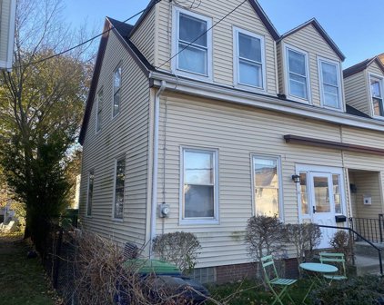 10 Webster St, Somerville