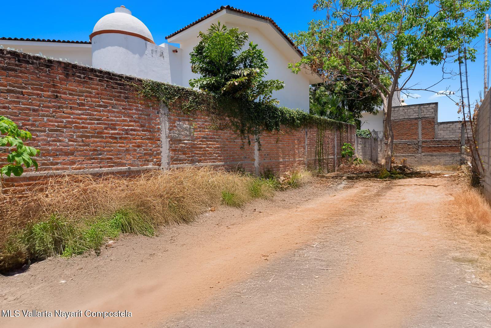 315 calle Cuba, Puerto Vallarta, JALISCO N/A — Coapinole