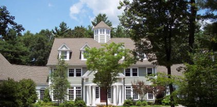 31 Elizabeth Road, Hopkinton