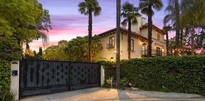 17230  Silver Ln, Encino