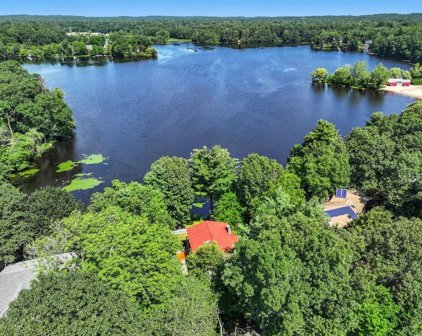 7 Bacon St, Wellesley