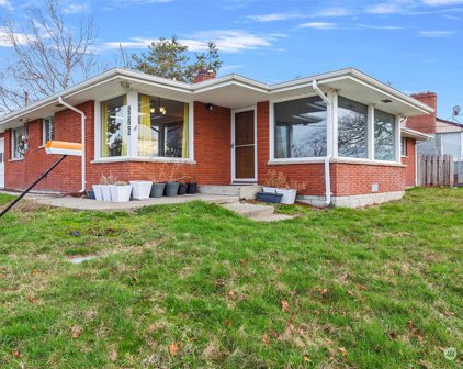576 SE Quaker Street, Oak Harbor