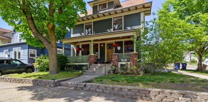 557 Pleasant Street SE, Grand Rapids