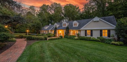 7 Roselawn Ln, Malvern
